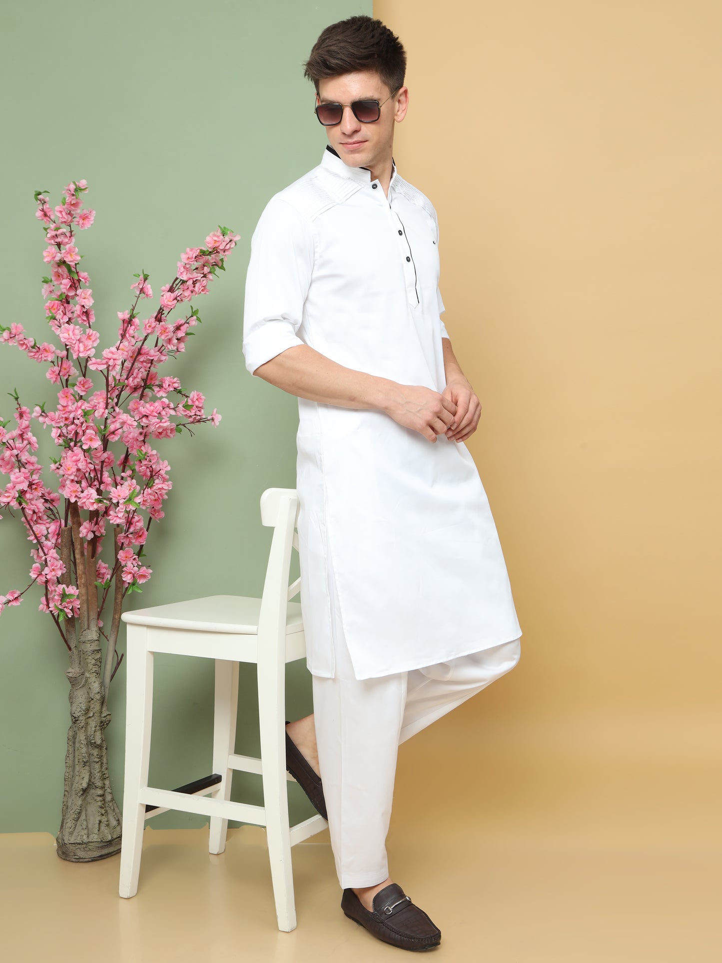 WHITE PATHANI KURTA SET WITH COLLAR BLACK PIPPING